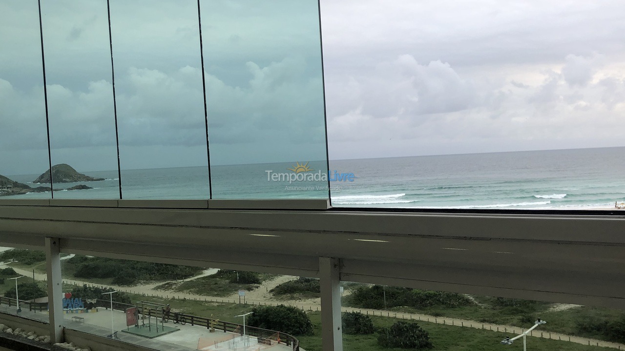 Apartamento para aluguel de temporada em Arraial do Cabo (Praia Grande)