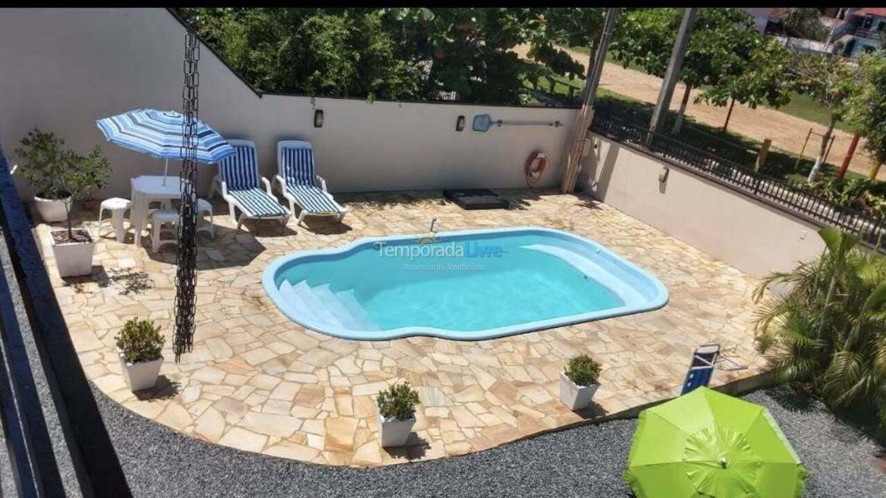 Casa para alquiler de vacaciones em São Francisco do Sul (Enseada)