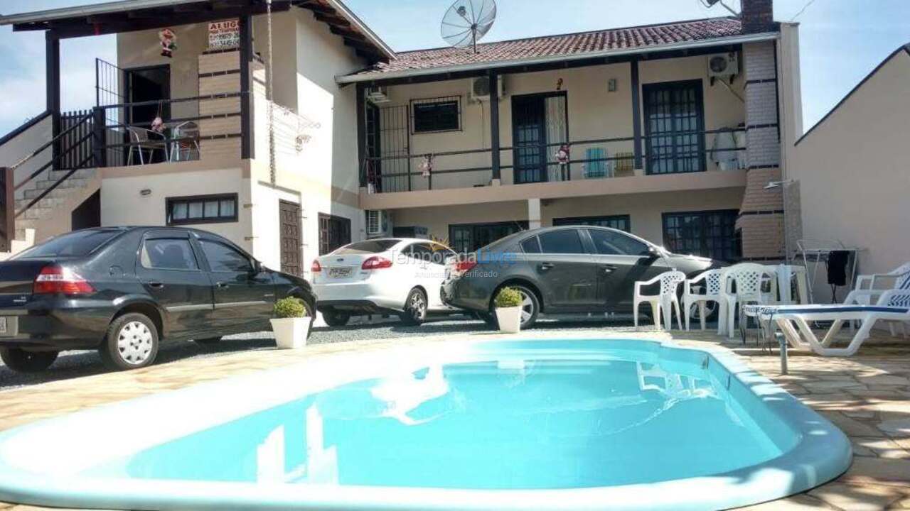 Casa para alquiler de vacaciones em São Francisco do Sul (Enseada)