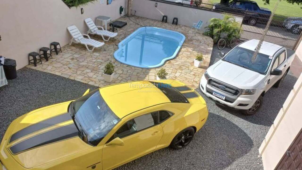 Casa para alquiler de vacaciones em São Francisco do Sul (Enseada)