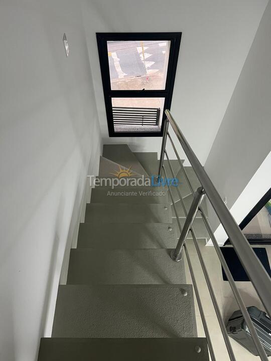 Apartamento para aluguel de temporada em Florianopolis (Canasvieiras)