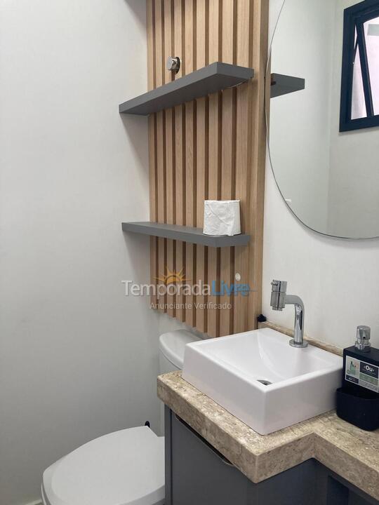 Apartamento para aluguel de temporada em Florianopolis (Canasvieiras)