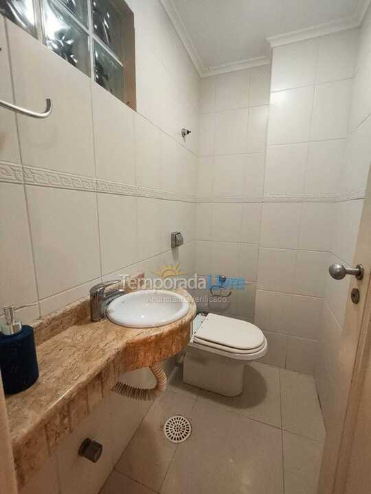 Casa para aluguel de temporada em Florianopolis (Canasvieiras)
