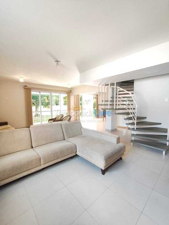 Casa para aluguel de temporada em Florianopolis (Canasvieiras)