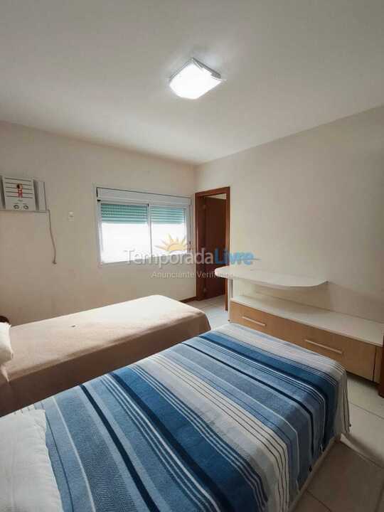 Casa para aluguel de temporada em Florianopolis (Canasvieiras)