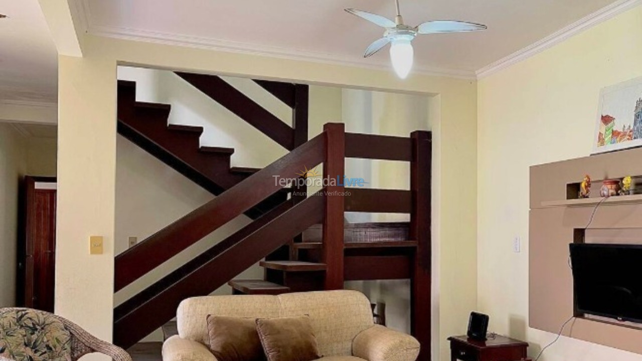 Casa para aluguel de temporada em Florianopolis (Canasvieiras)