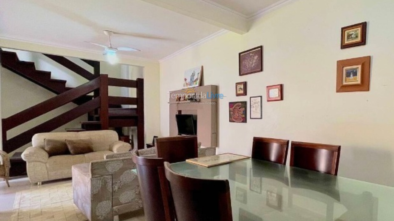 Casa para aluguel de temporada em Florianopolis (Canasvieiras)