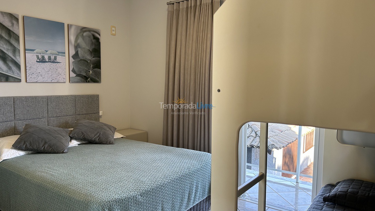 Casa para alquiler de vacaciones em Bombinhas (Praia de Zimbros)