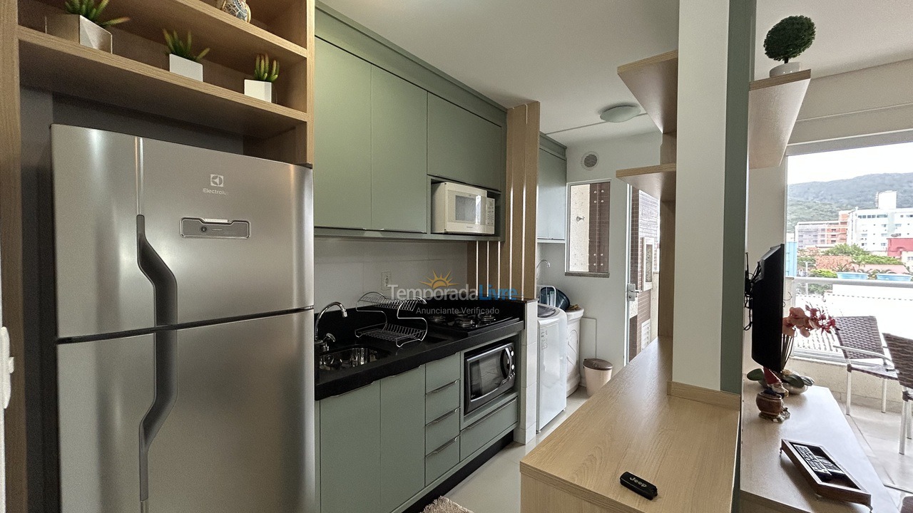 Apartamento para aluguel de temporada em Bombinhas (Praia de Bombas)