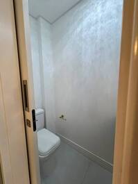 LINDO APARTAMENTO DISPONÍVEL PARA A TEMPORADA EM ITAPEMA/SC