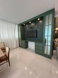 LINDO APARTAMENTO DISPONÍVEL PARA A TEMPORADA EM ITAPEMA/SC