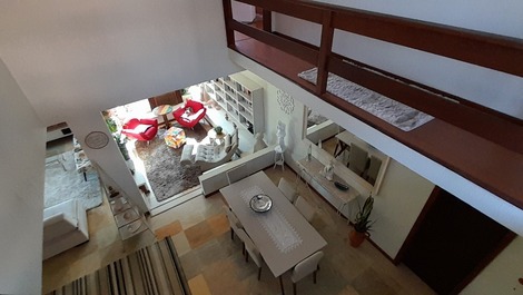 Casa 3 Suítes em Jurerê Internacional
