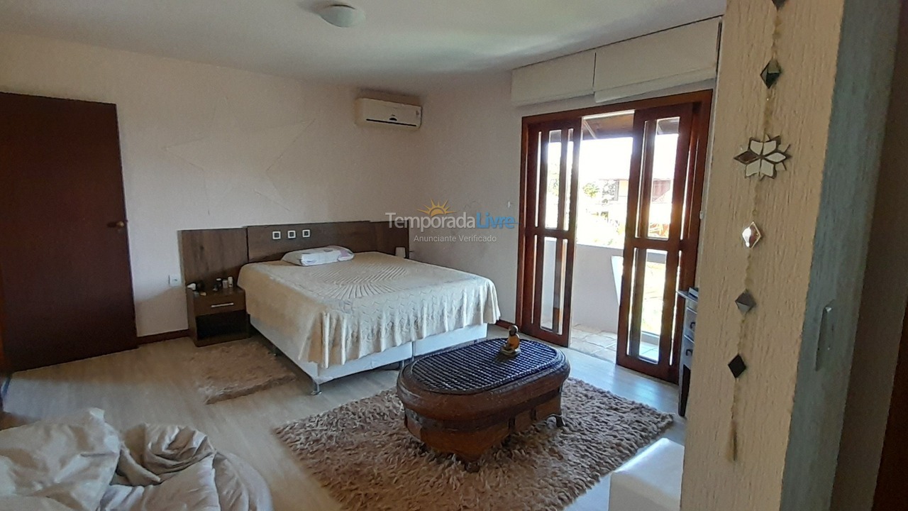 Casa para aluguel de temporada em Florianopolis (Jurerê Internacional)