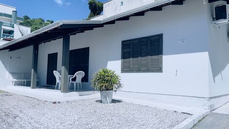 House for rent in Bombinhas - Praia de Bombinhas
