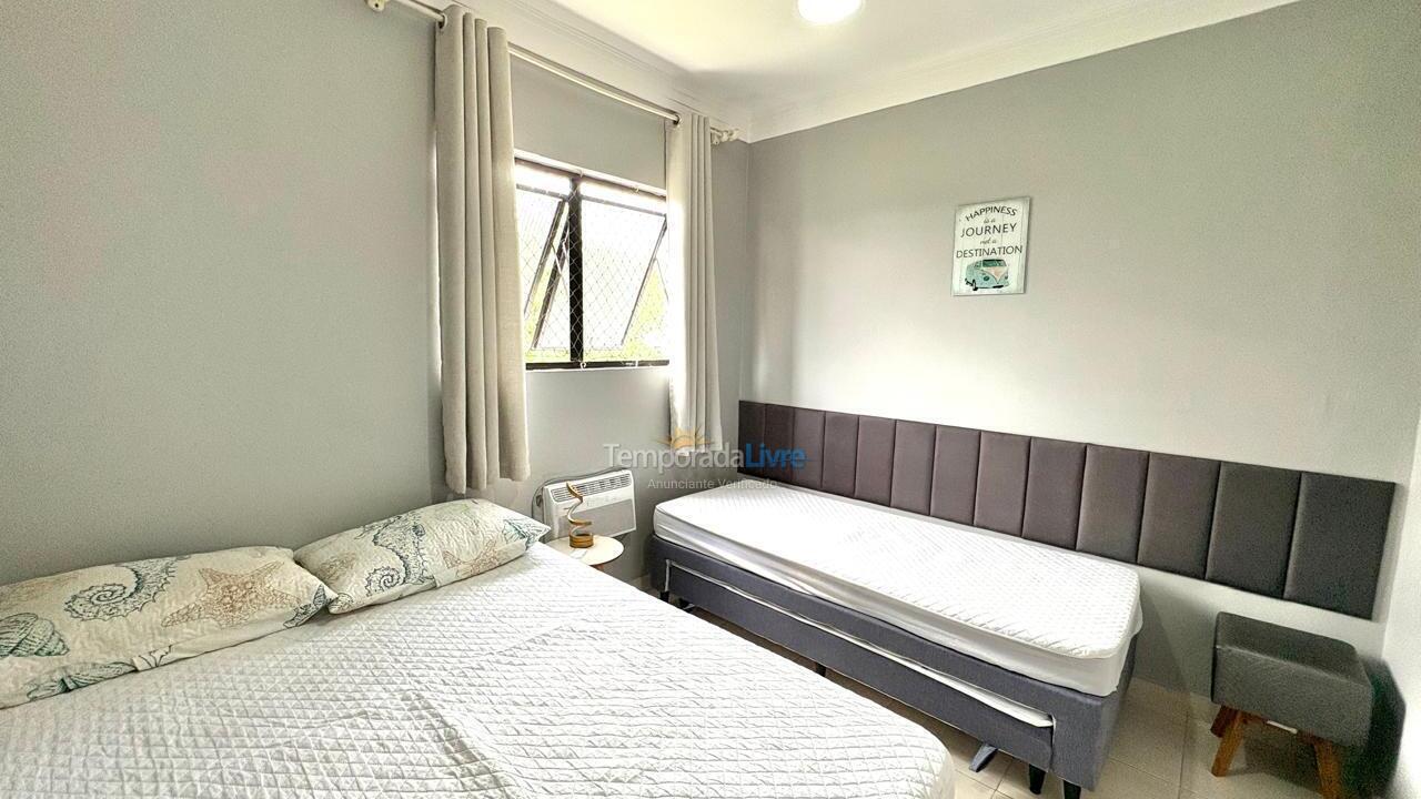 Apartamento para aluguel de temporada em Guarujá (Praia do Tombo)