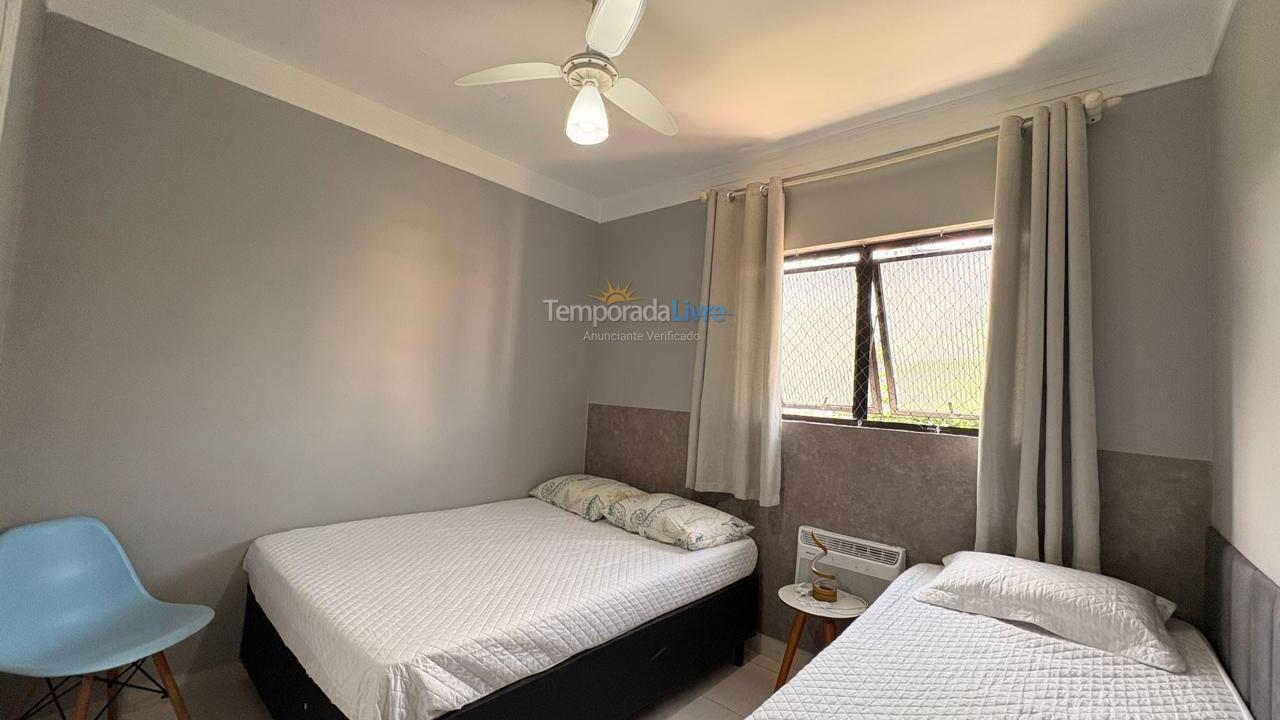 Apartamento para aluguel de temporada em Guarujá (Praia do Tombo)