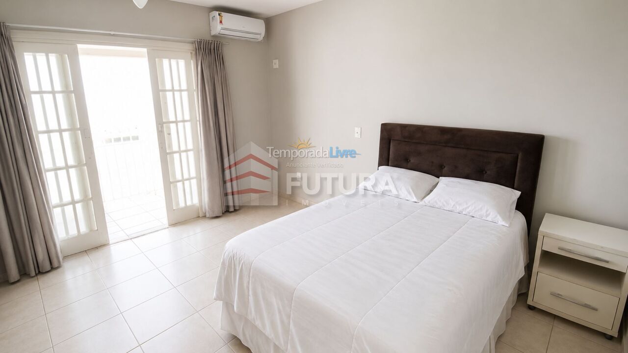 House for vacation rental in Bombinhas (Praia de Bombas)