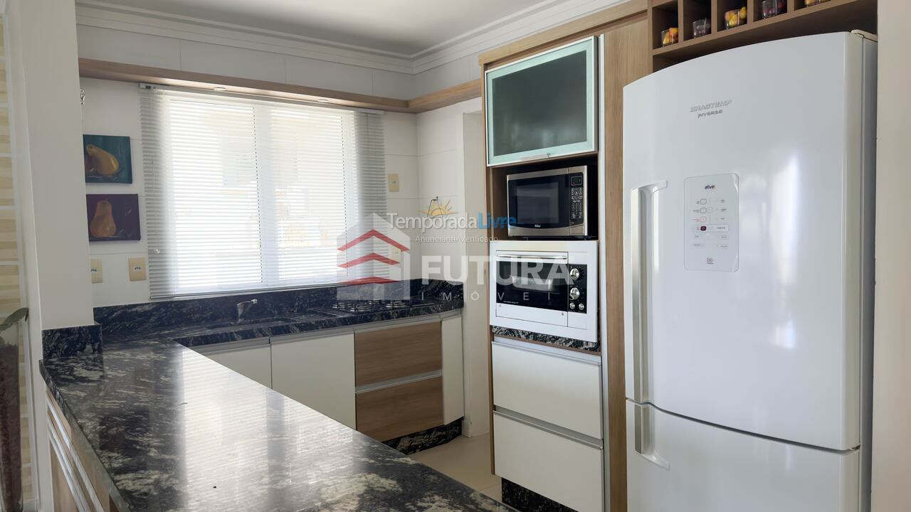 Apartamento para alquiler de vacaciones em Bombinhas (Praia de Bombas)