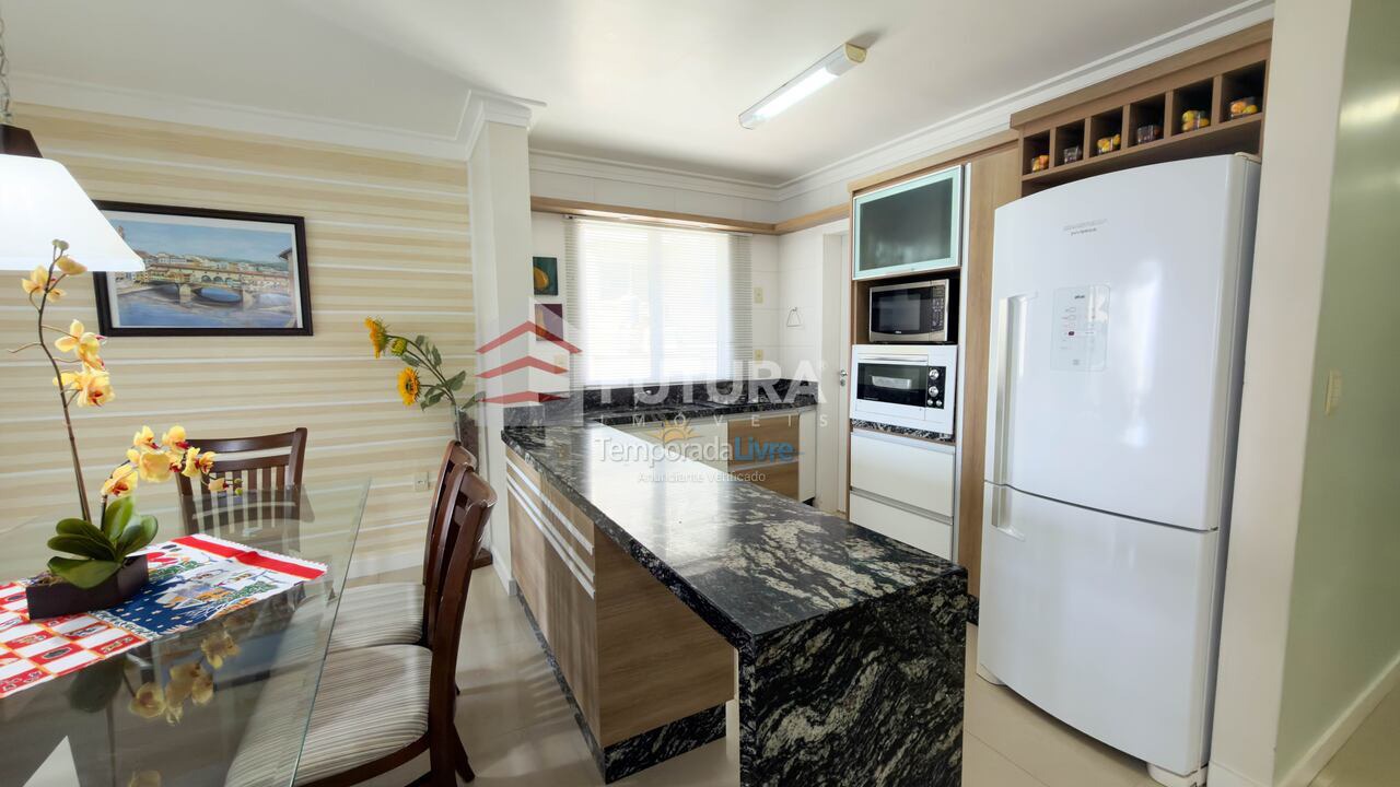 Apartamento para alquiler de vacaciones em Bombinhas (Praia de Bombas)
