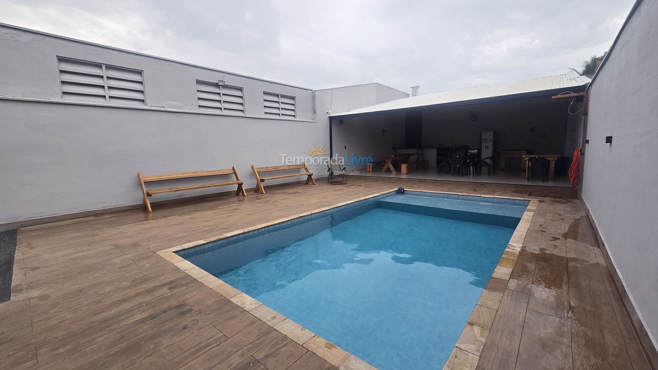House for vacation rental in Piracicaba (Piracicamirim)