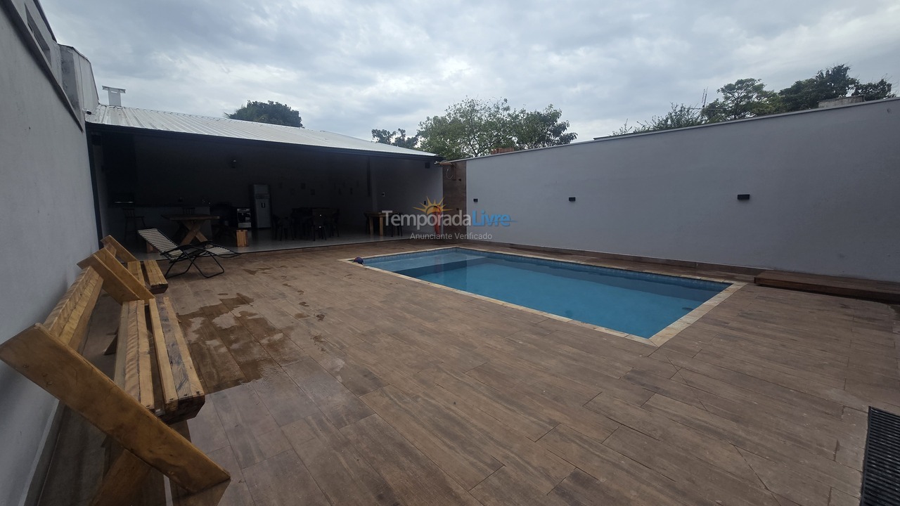 House for vacation rental in Piracicaba (Piracicamirim)