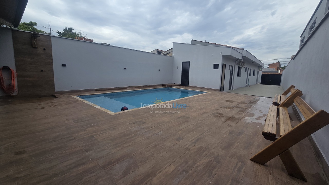 House for vacation rental in Piracicaba (Piracicamirim)