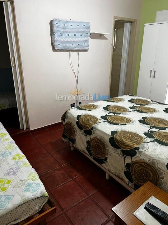 Apartamento para aluguel de temporada em Guarujá (Praia do Tombo)