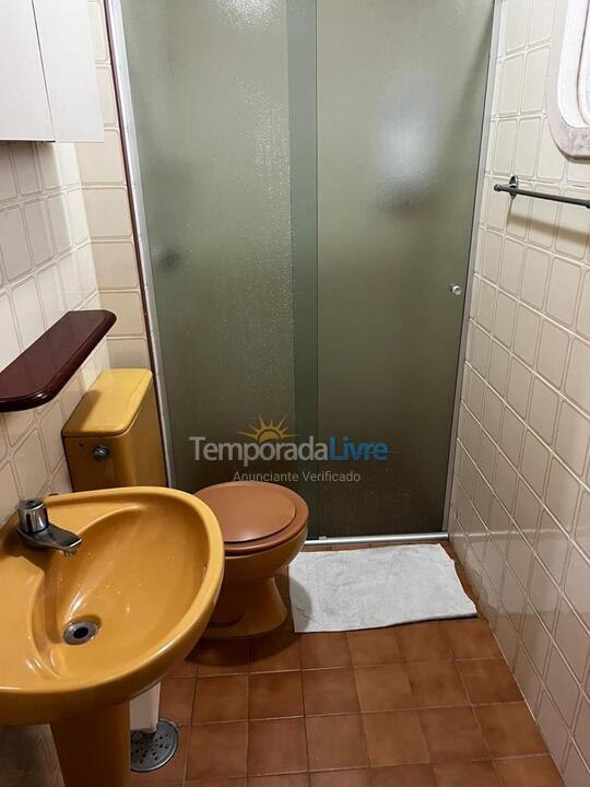 Apartamento para aluguel de temporada em Guarujá (Praia do Tombo)
