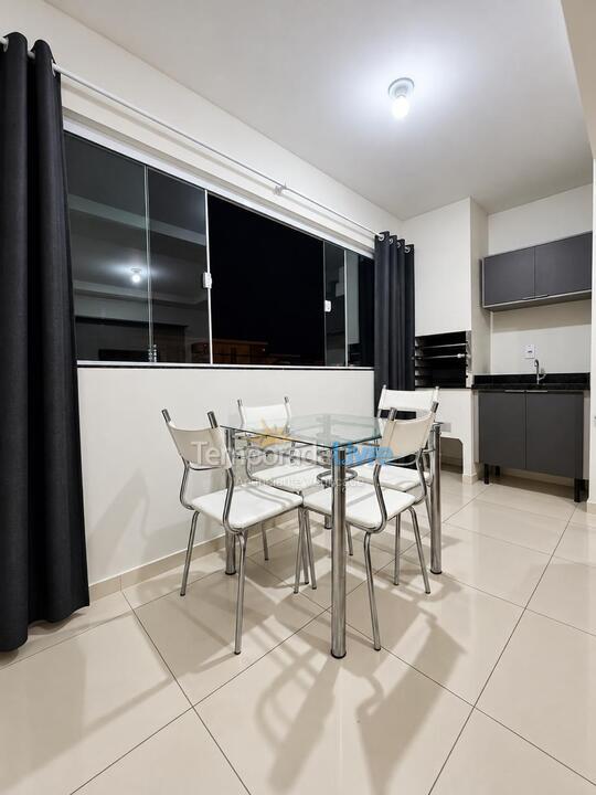 Apartamento para aluguel de temporada em Florianópolis (Cachoeira)