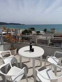 Penthouse in Pumps 50m from the beach