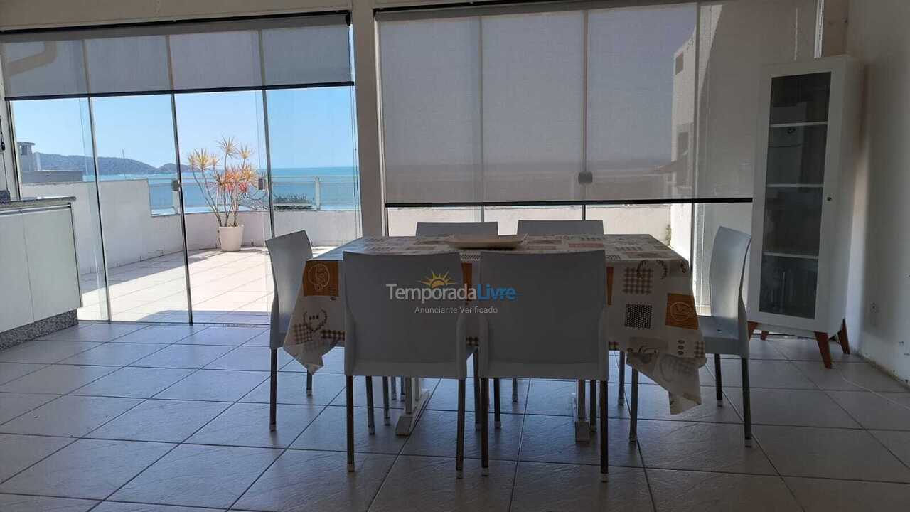 Apartment for vacation rental in Bombinhas (Praia de Bombas)