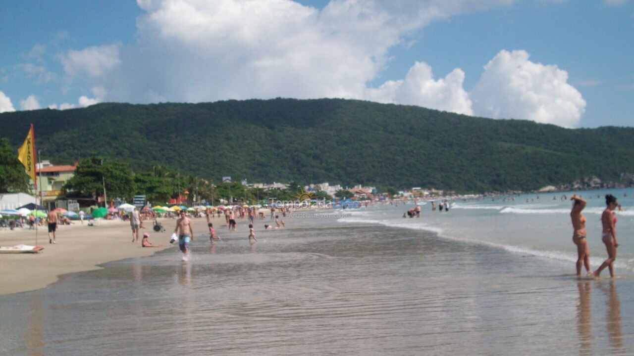 Apartamento para alquiler de vacaciones em Bombinhas (Praia de Bombas)