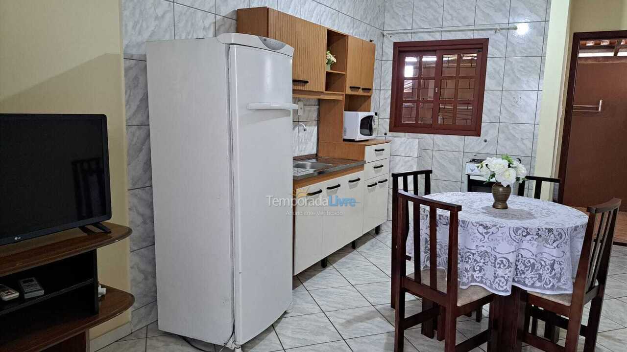 Apartamento para alquiler de vacaciones em Bombinhas (Praia de Bombas)
