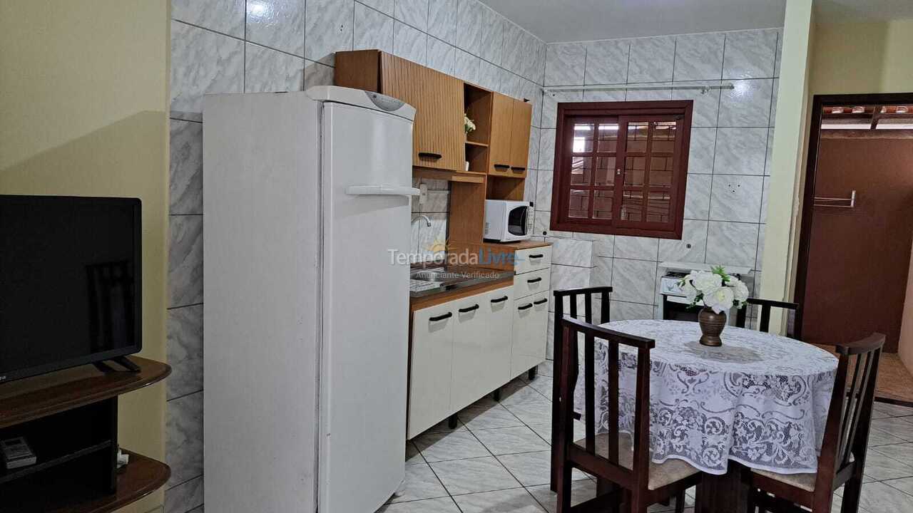 Apartamento para alquiler de vacaciones em Bombinhas (Praia de Bombas)