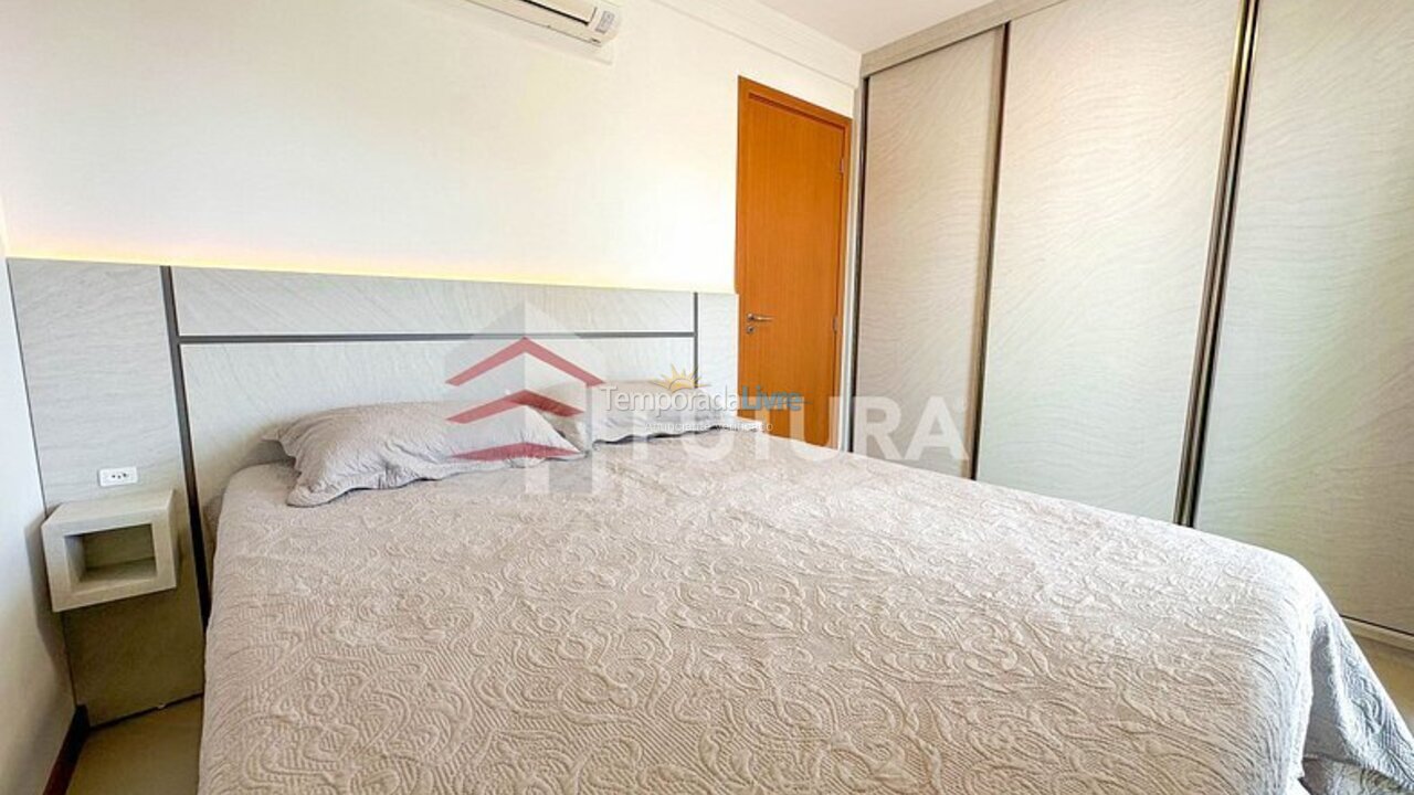 Apartment for vacation rental in Bombinhas (Praia de Bombas)