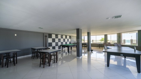 Apartamento frente al mar en Bombas, 3 suites, piscina, alto nivel