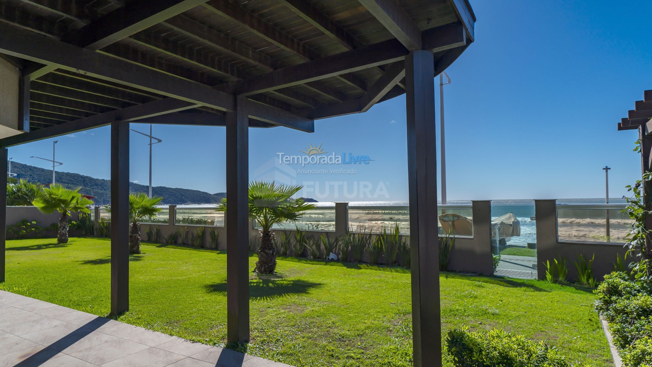 Apartamento para alquiler de vacaciones em Bombinhas (Praia de Bombas)