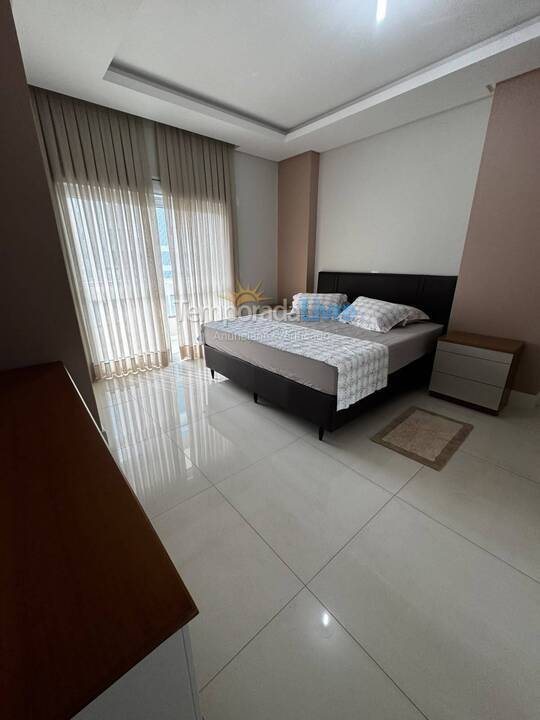 Apartamento para aluguel de temporada em Itapema (Meia Praia)