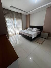 Apartamento Exclusivo com 4 Suítes