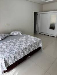 Apartamento Exclusivo com 4 Suítes