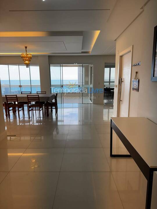 Apartamento para aluguel de temporada em Itapema (Meia Praia)
