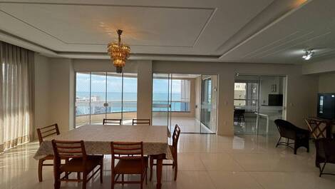 Apartamento Exclusivo com 4 Suítes