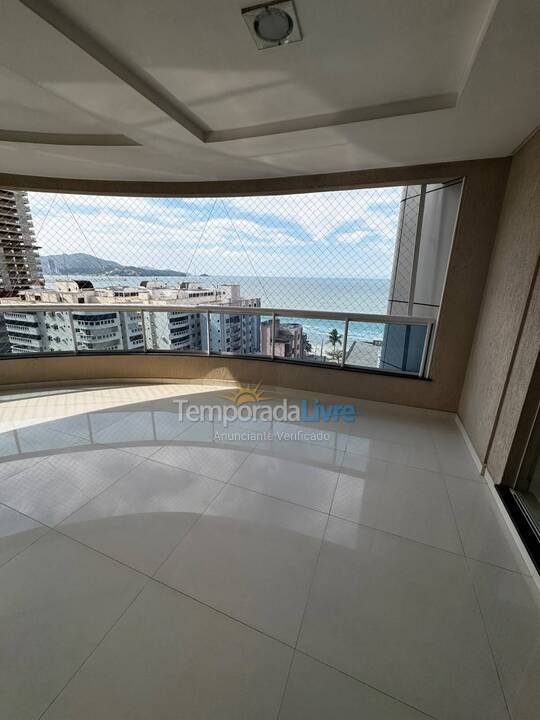 Apartamento para aluguel de temporada em Itapema (Meia Praia)