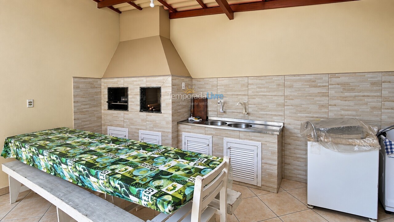 House for vacation rental in Bombinhas (Praia de Bombas)