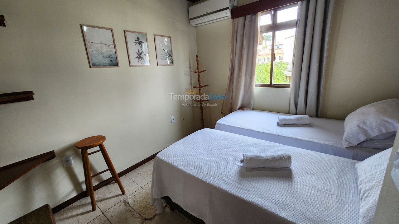Casa para alquiler de vacaciones em Palhoça (Guarda do Embaú)