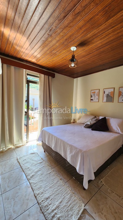 Casa para alquiler de vacaciones em Palhoça (Guarda do Embaú)