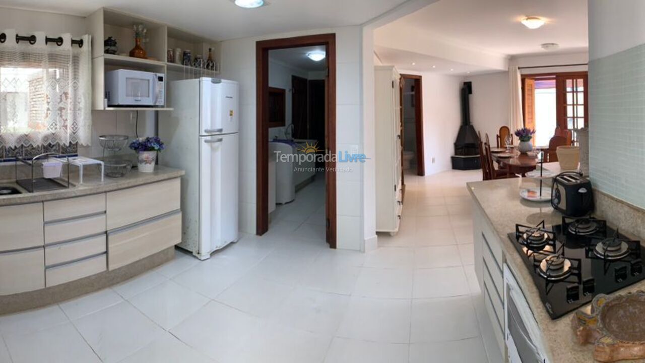 Casa para aluguel de temporada em Florianopolis (Jurerê)