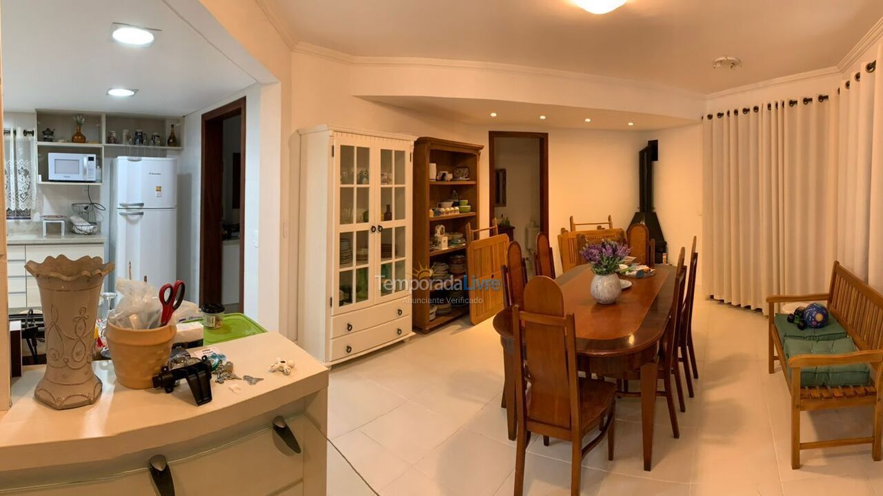 Casa para aluguel de temporada em Florianopolis (Jurerê)