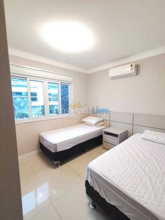 Apartamento para aluguel de temporada em Florianopolis (Canasvieiras)