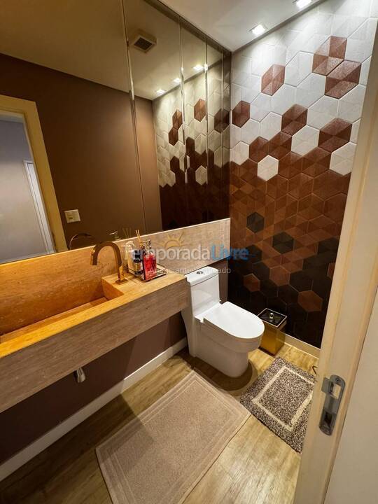 Apartamento para alquiler de vacaciones em Itapema (Meia Praia)